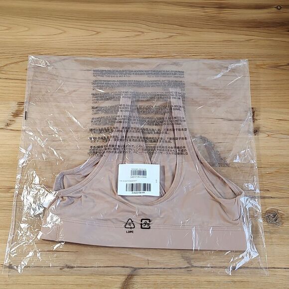 New With Tag Gap Maternity Nude Live-In Size XS Soft Knit Tank Strap Nursing Bra - Picture 5 of 7